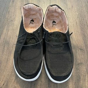 Reef slip on shoes, very similar to heydudes.